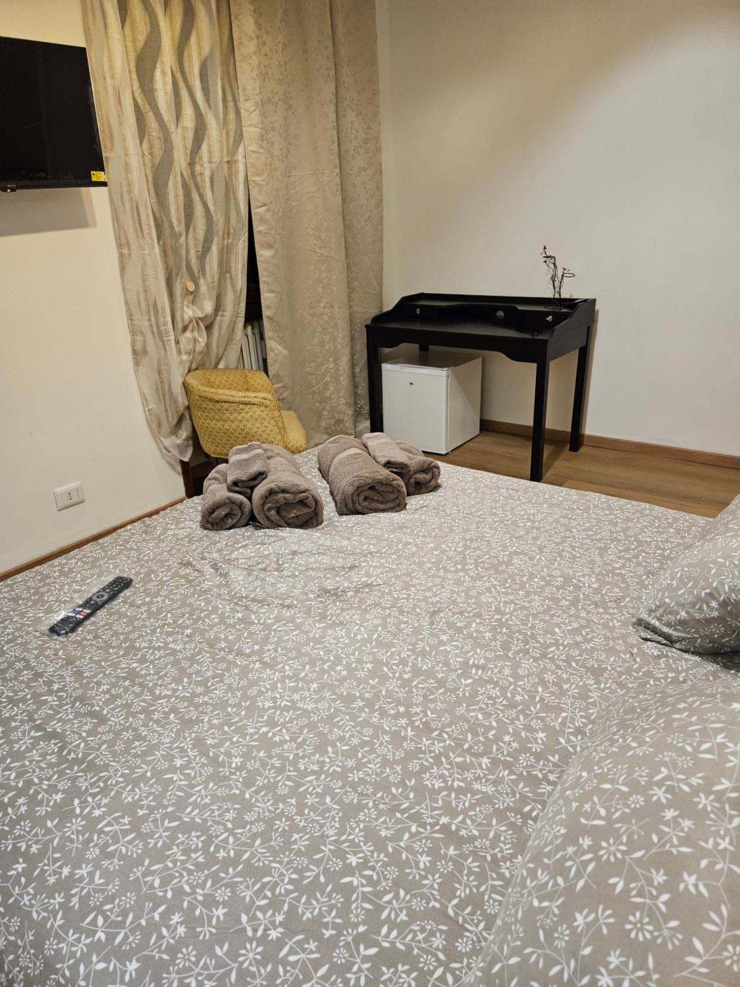 Mxp Room Busto Busto Arsizio Exterior foto