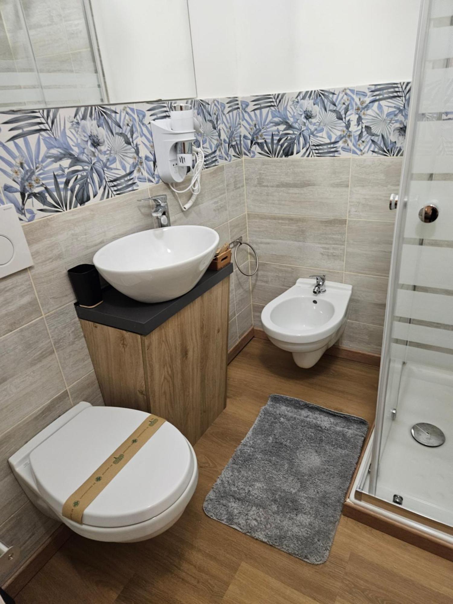 Mxp Room Busto Busto Arsizio Exterior foto